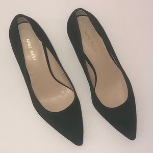 Nine West Illumie Hunter Green suede Kitten Heel